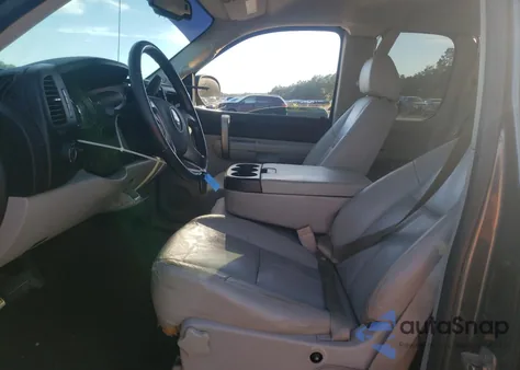 2008 Chevrolet Silverado C1500 из США, поврежденный, VIN 2GCEC19JX81211835